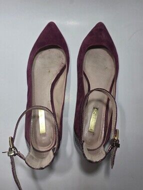 Louise et Cie Women's 8.5M Burgundy Suede Snake Embossed Ankle Strap Pointed Toe